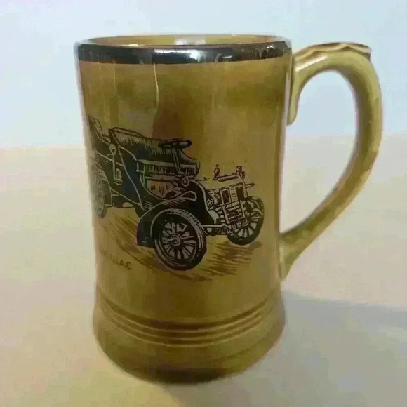Other - Vintage 1903 Cadillac Veteran car series 4 mug.